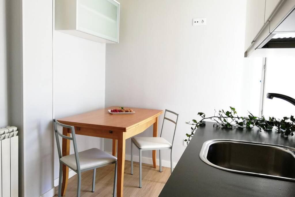 Cobexo. Moderno Y Luminoso En El Centro De Jaca Apartment Exterior photo